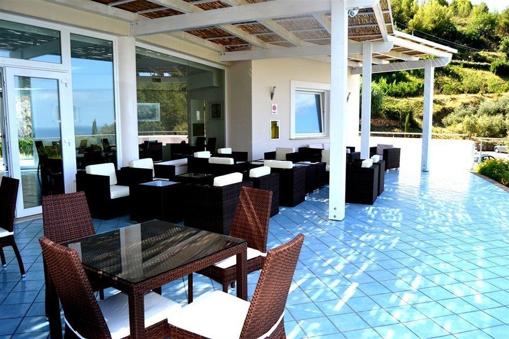 Moresco Park Hotel Sperlonga Exterior foto