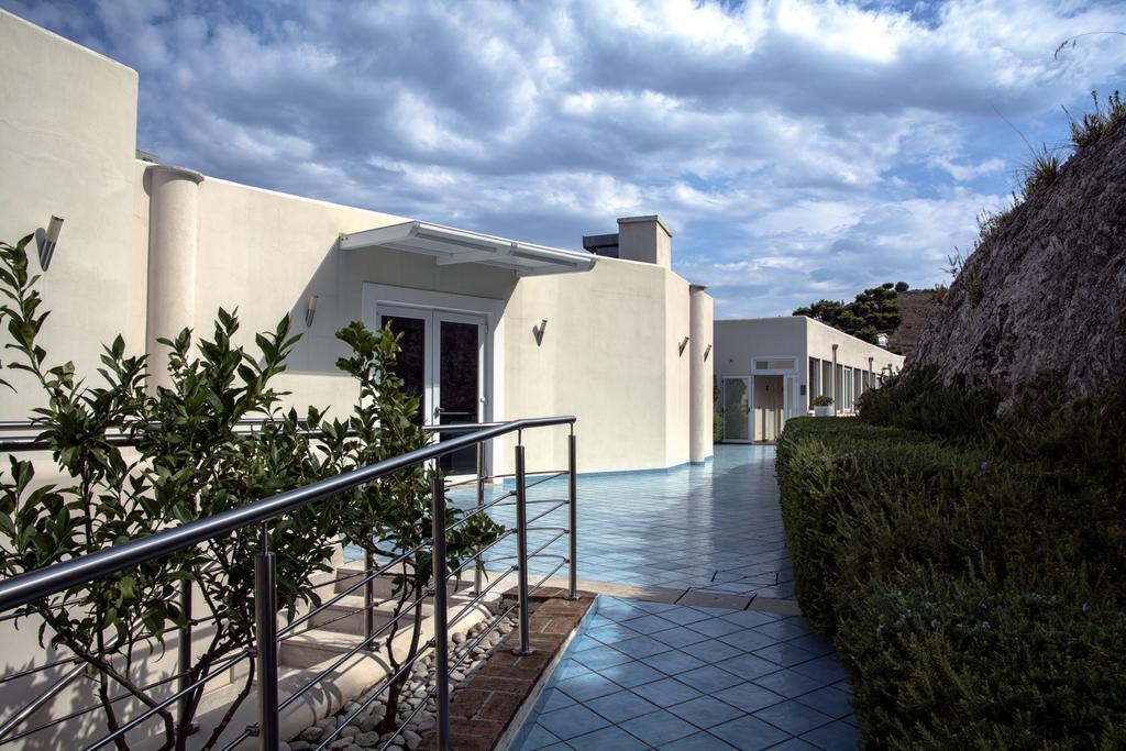 Moresco Park Hotel Sperlonga Exterior foto