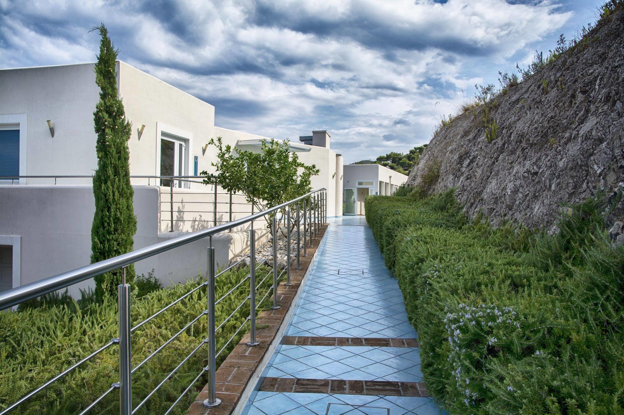 Moresco Park Hotel Sperlonga Exterior foto